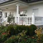 Leon's Silberwald * Strasshof an der Nordbahn