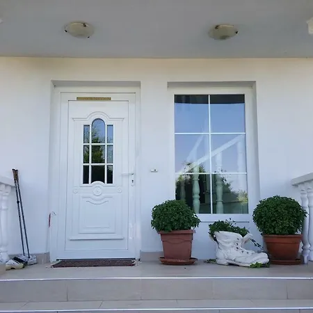 Leon's Silberwald منزل للإقامة