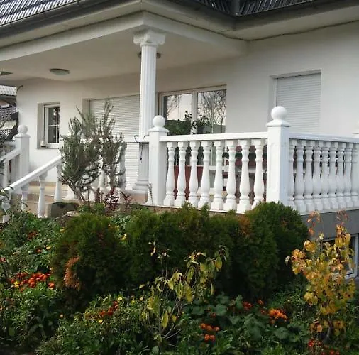 Leon's Silberwald * Strasshof an der Nordbahn